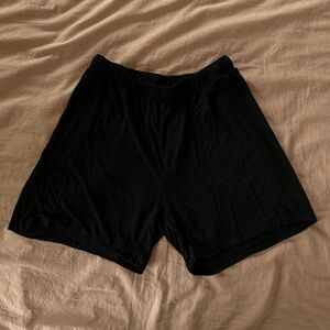 High waisted Babaton stretchy shorts